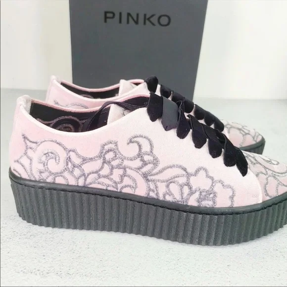 NWT Pinko Chunky Platform Sole Sneaker Size 8 Velour Embroidered Floral $455